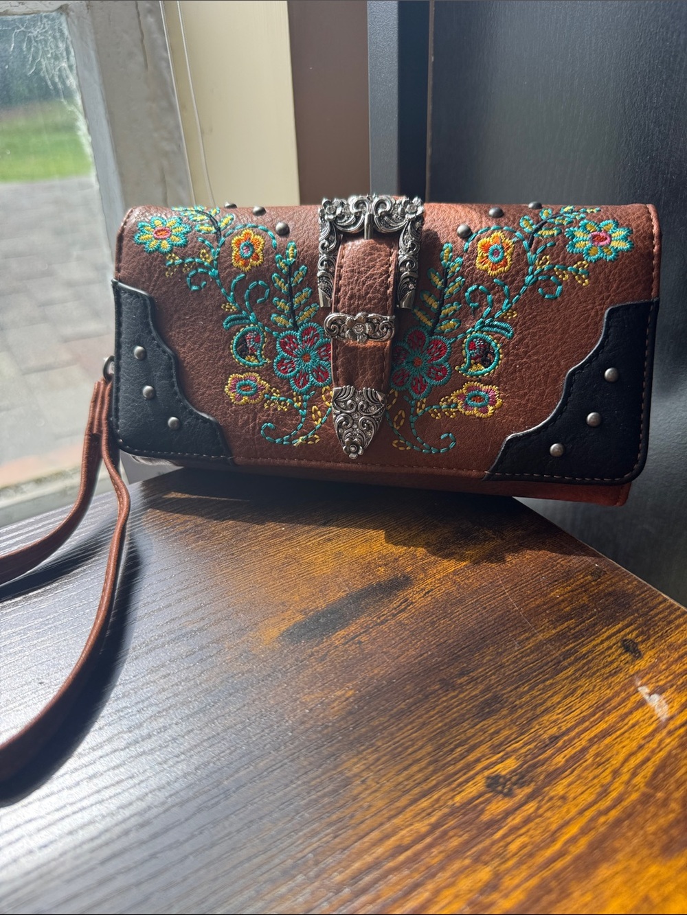 Montana West Brown Floral Embroidered Women's Wristlet Wallet with Buckle nwt